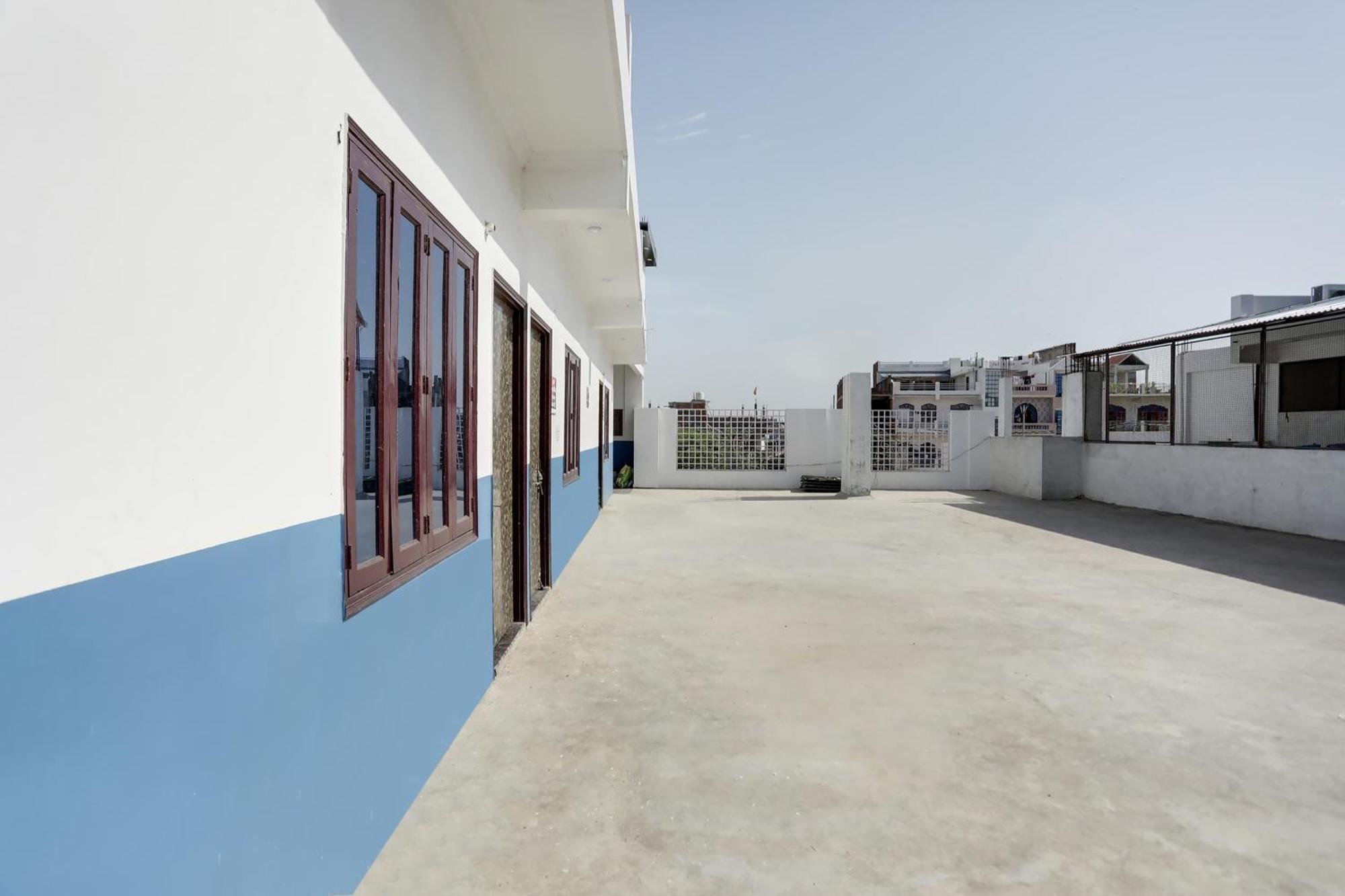 Hotel O Kiran Raj Palace Kanpur Buitenkant foto